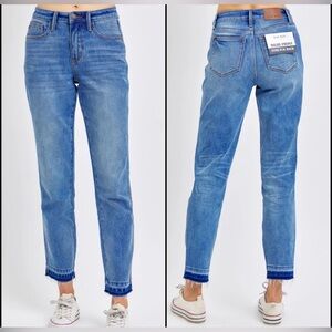 Judy Blue Mid Rise Rigid Magic Release Hem Boyfriend Jeans Size 5/27